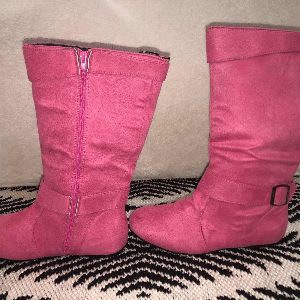 Coral Pink Suede Winter Boots with Buckle and Zipper size 10